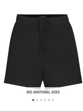 SKIMS SLEEP SHORT ONYX XS